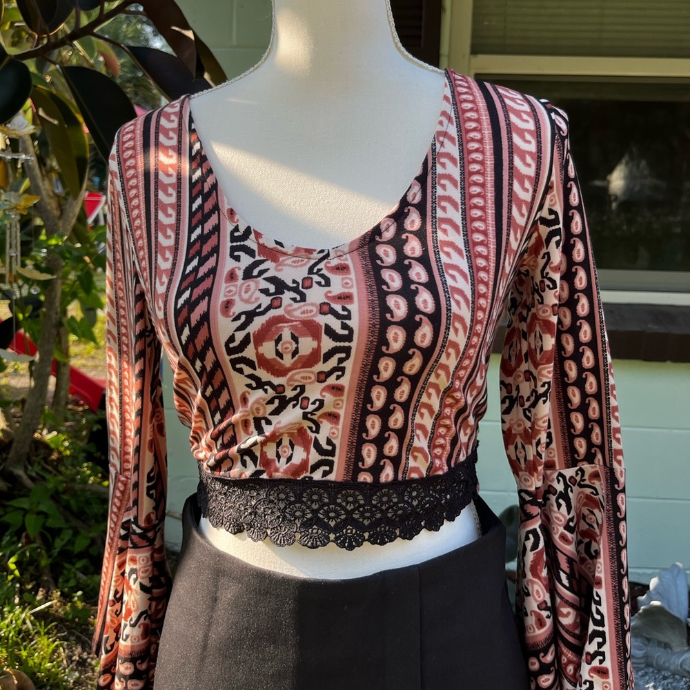 Polly & Esther Crop top